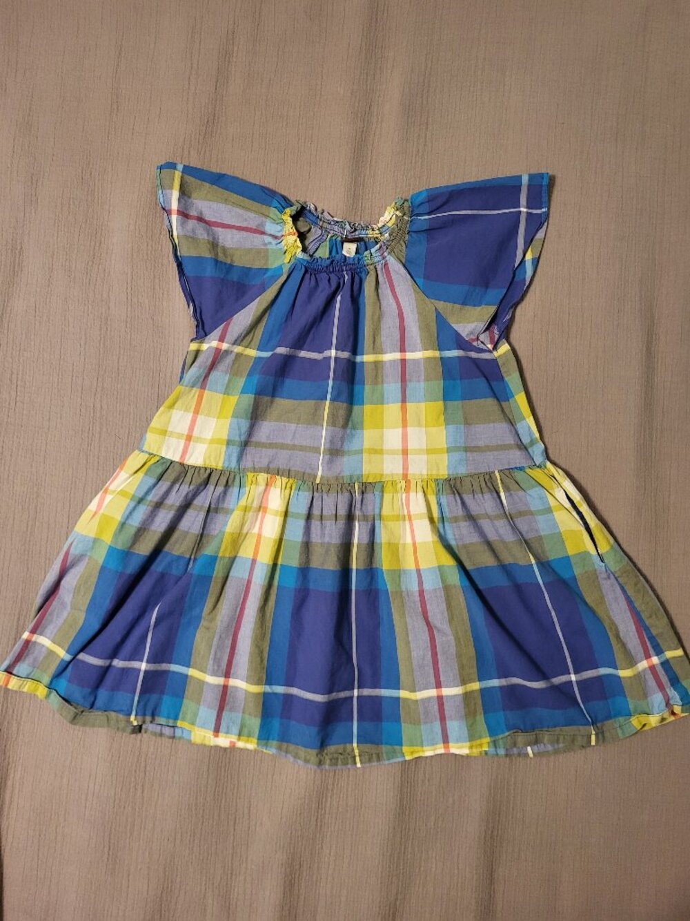 Tea Collection girls plaid dress with pockets. Size 8